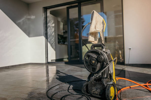 Best Gutter Cleaning  in Edgewater, NJ